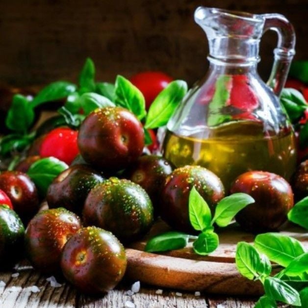 Black Prince Salkım Meyveli Domates Tohumu (15 Tohum)