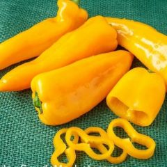 Öküz Boynuzu Dev Tatlı Biber Tohumu (15 Tohum)